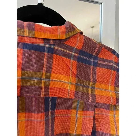 561 Vintage Saks Fifth Avenue Orange and Blue Button Down Long Sleeve - Picture 4 of 4